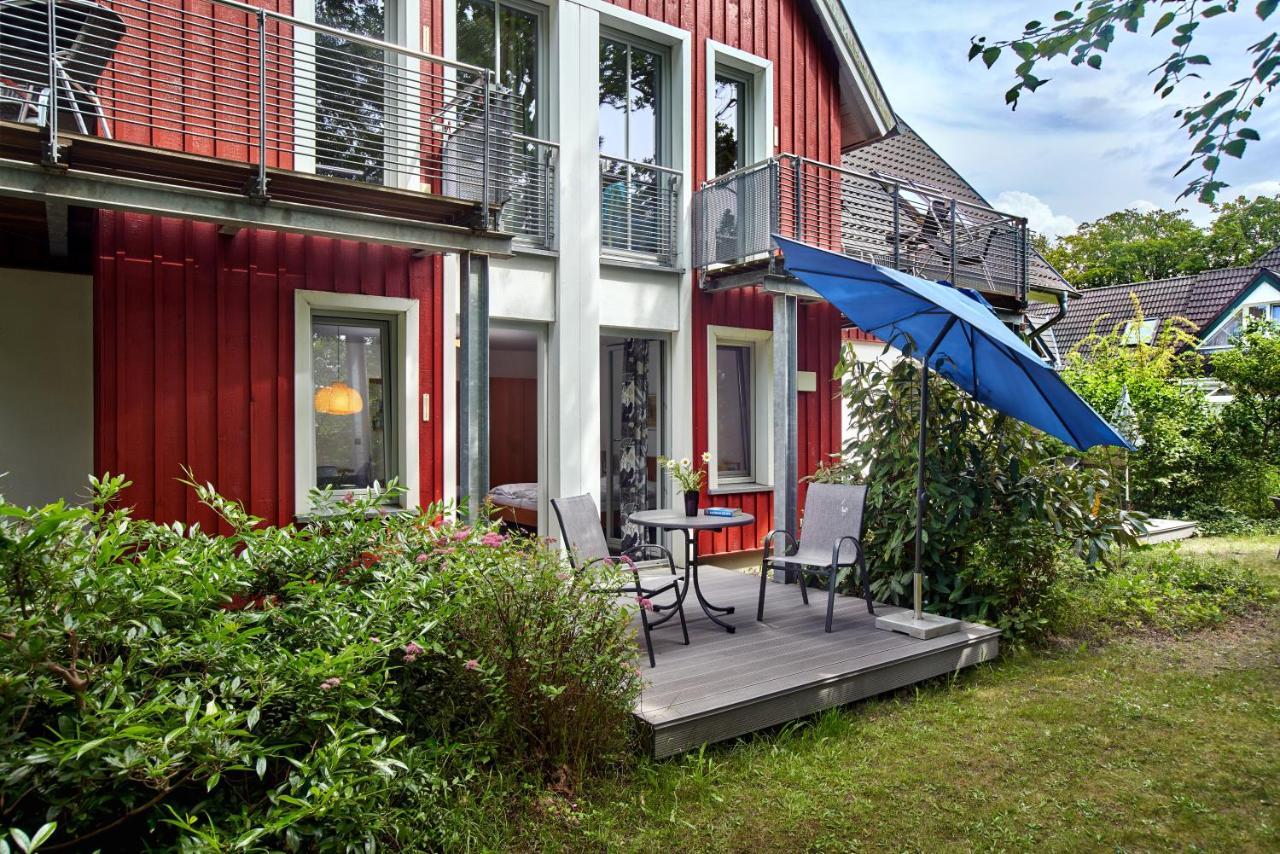 Ferienwohnungen Haus Am Deich Prerow Exterior foto